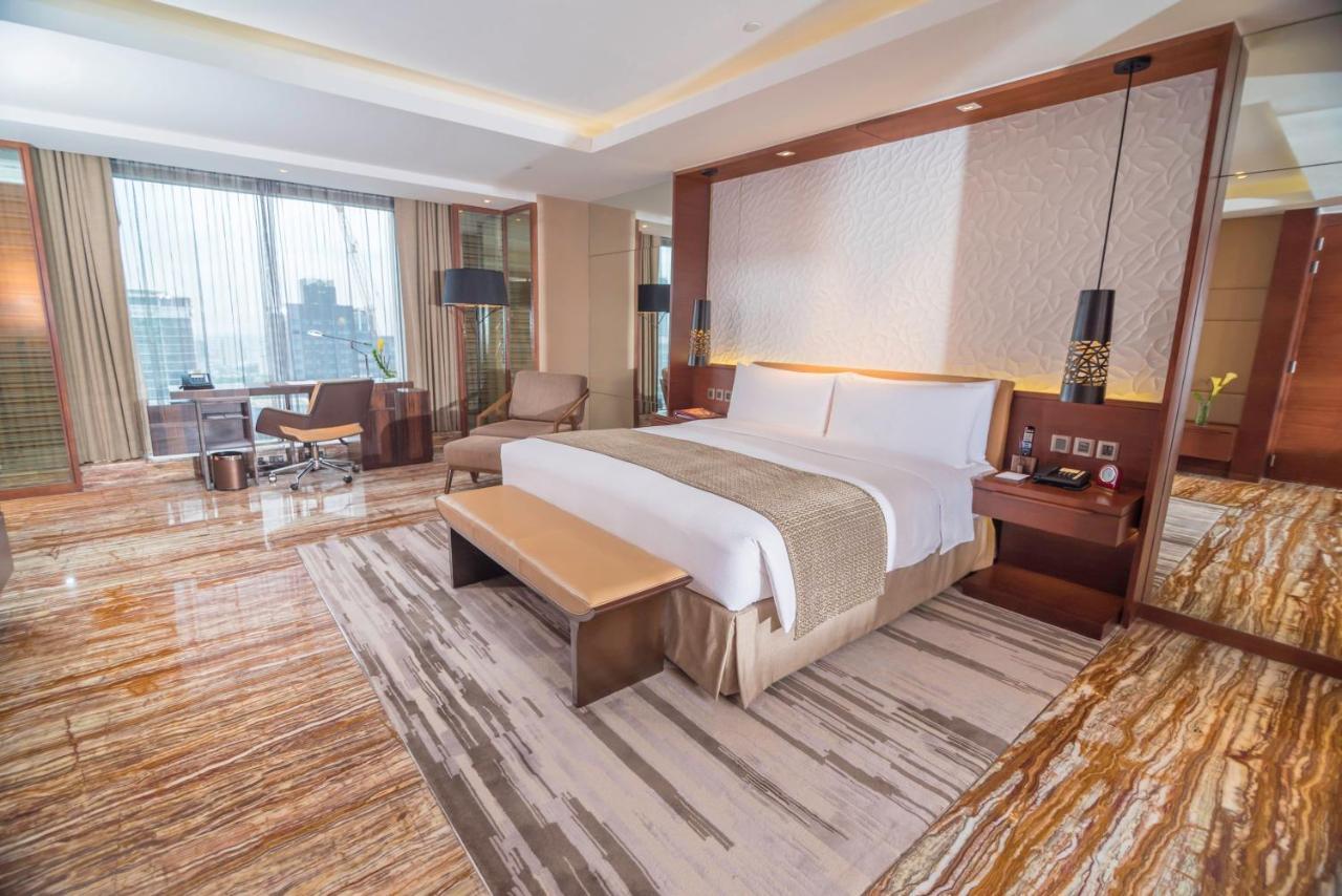 Готель Marco Polo Ortigas Manila Pasig City Екстер'єр фото